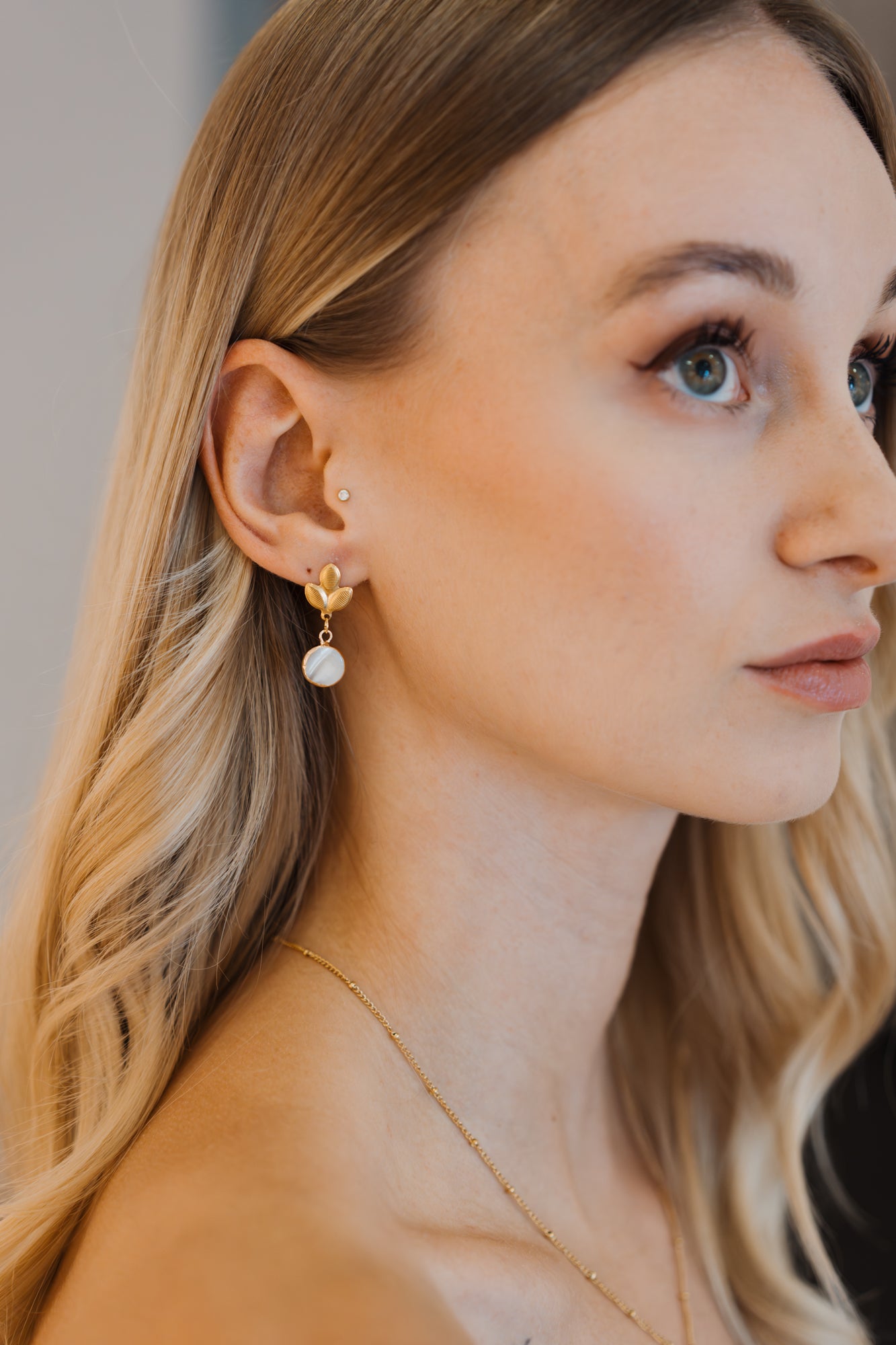 Ohrring PERLMUTT LEAF